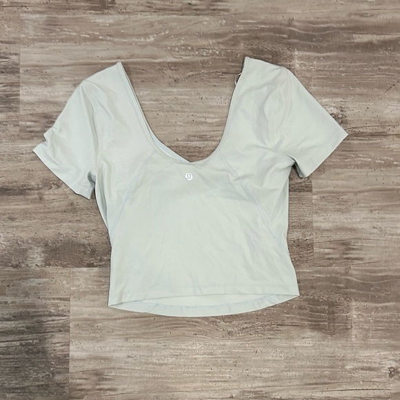 Lululemon align v neck short sleeve green fern 6 - Picture 4 of 4